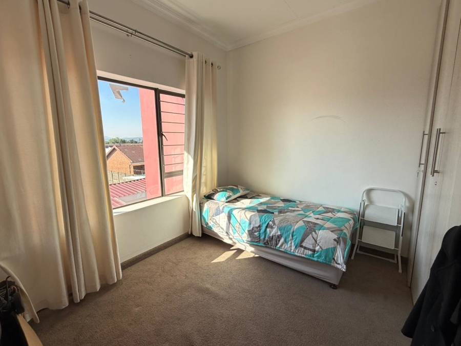 6 Bedroom Property for Sale in Lennoxton KwaZulu-Natal