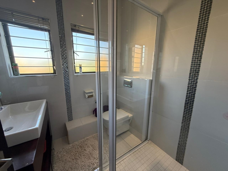 6 Bedroom Property for Sale in Lennoxton KwaZulu-Natal