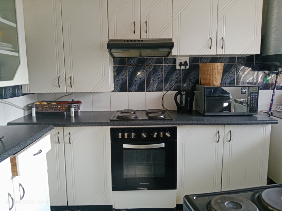 1 Bedroom Property for Sale in Scottsville KwaZulu-Natal