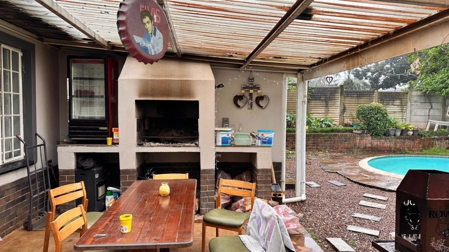 4 Bedroom Property for Sale in Chase Valley Heights KwaZulu-Natal