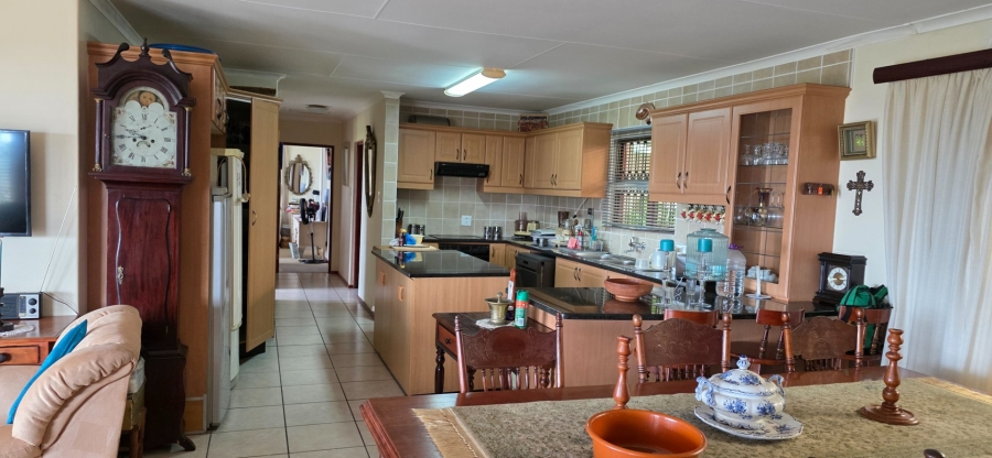3 Bedroom Property for Sale in Umtentweni KwaZulu-Natal
