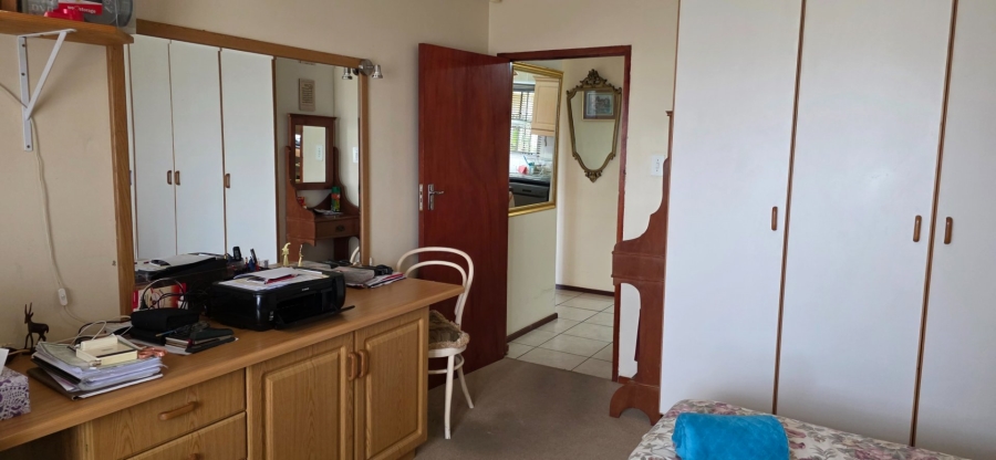 3 Bedroom Property for Sale in Umtentweni KwaZulu-Natal