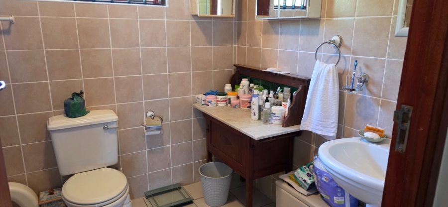 3 Bedroom Property for Sale in Umtentweni KwaZulu-Natal