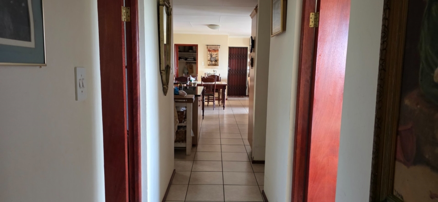 3 Bedroom Property for Sale in Umtentweni KwaZulu-Natal