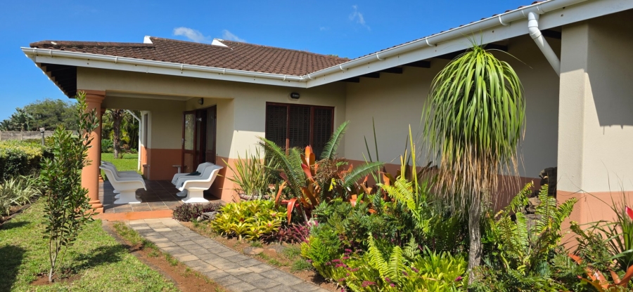 3 Bedroom Property for Sale in Umtentweni KwaZulu-Natal