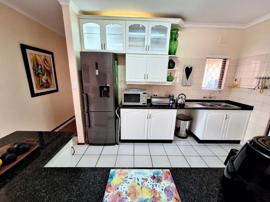 2 Bedroom Property for Sale in Anerley KwaZulu-Natal