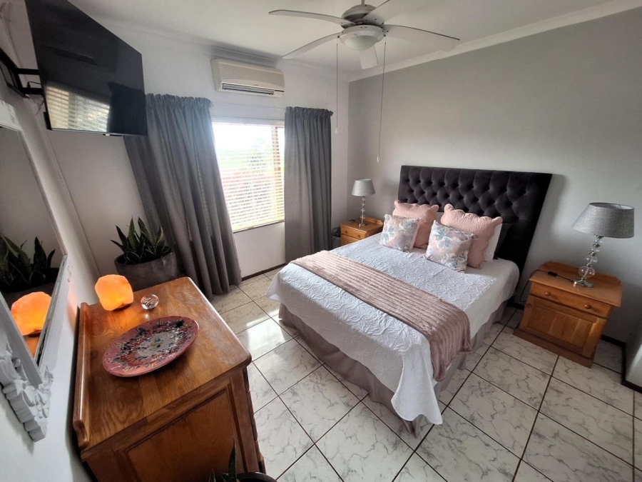 2 Bedroom Property for Sale in Anerley KwaZulu-Natal