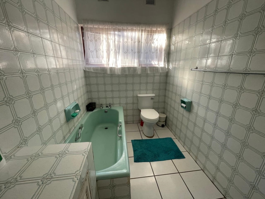 4 Bedroom Property for Sale in Sunwich Port KwaZulu-Natal