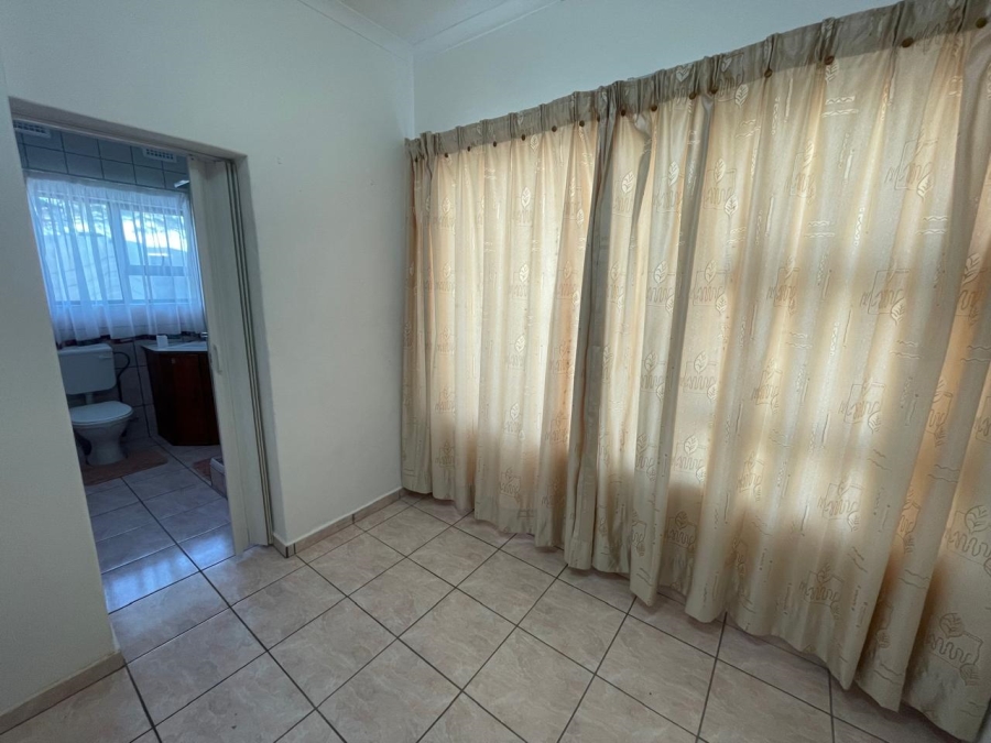 4 Bedroom Property for Sale in Sunwich Port KwaZulu-Natal