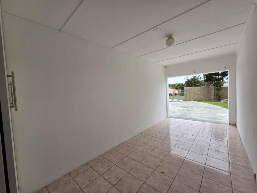 4 Bedroom Property for Sale in Sunwich Port KwaZulu-Natal