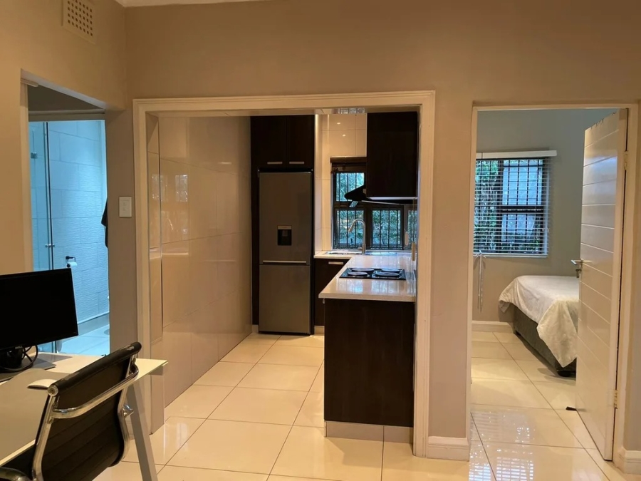 1 Bedroom Property for Sale in Essenwood KwaZulu-Natal