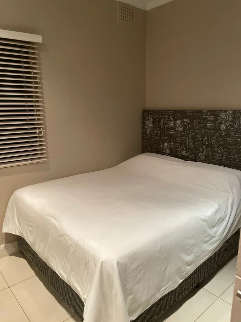 1 Bedroom Property for Sale in Essenwood KwaZulu-Natal