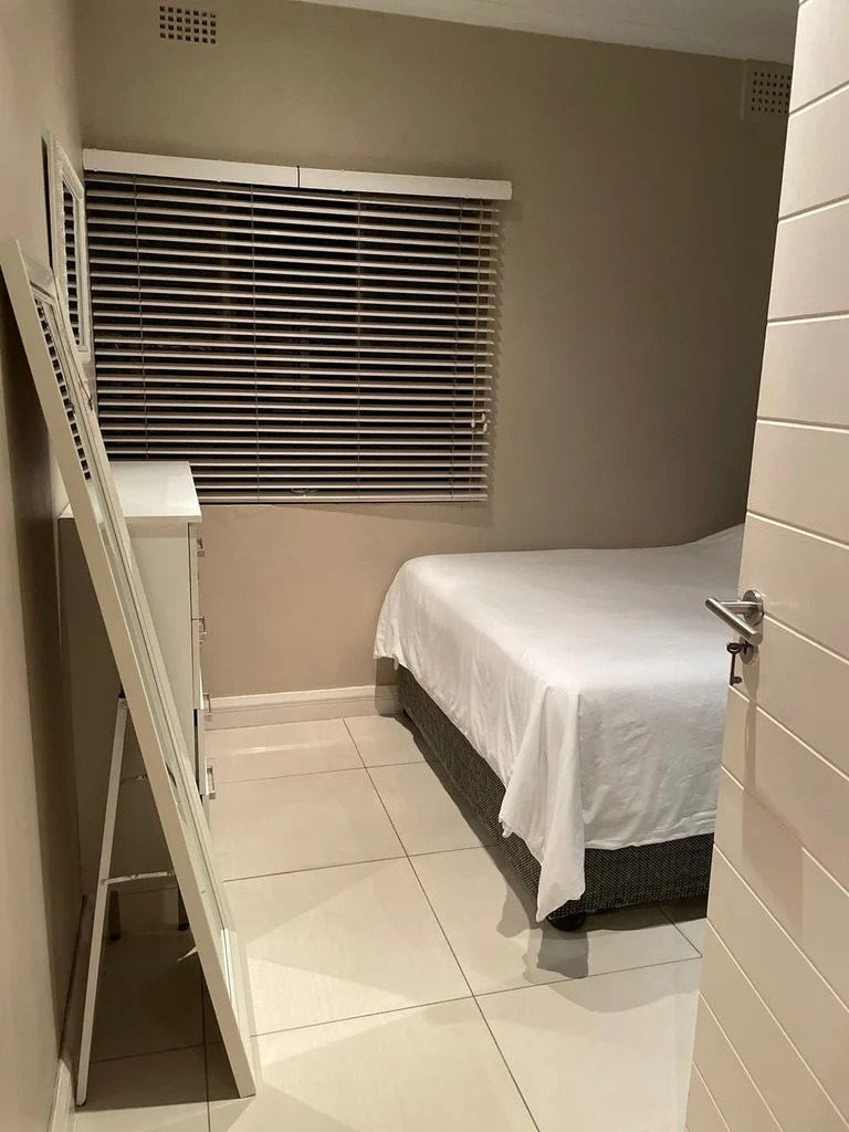 1 Bedroom Property for Sale in Essenwood KwaZulu-Natal