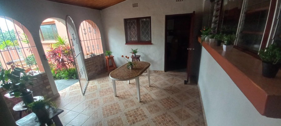4 Bedroom Property for Sale in Oslo Beach KwaZulu-Natal