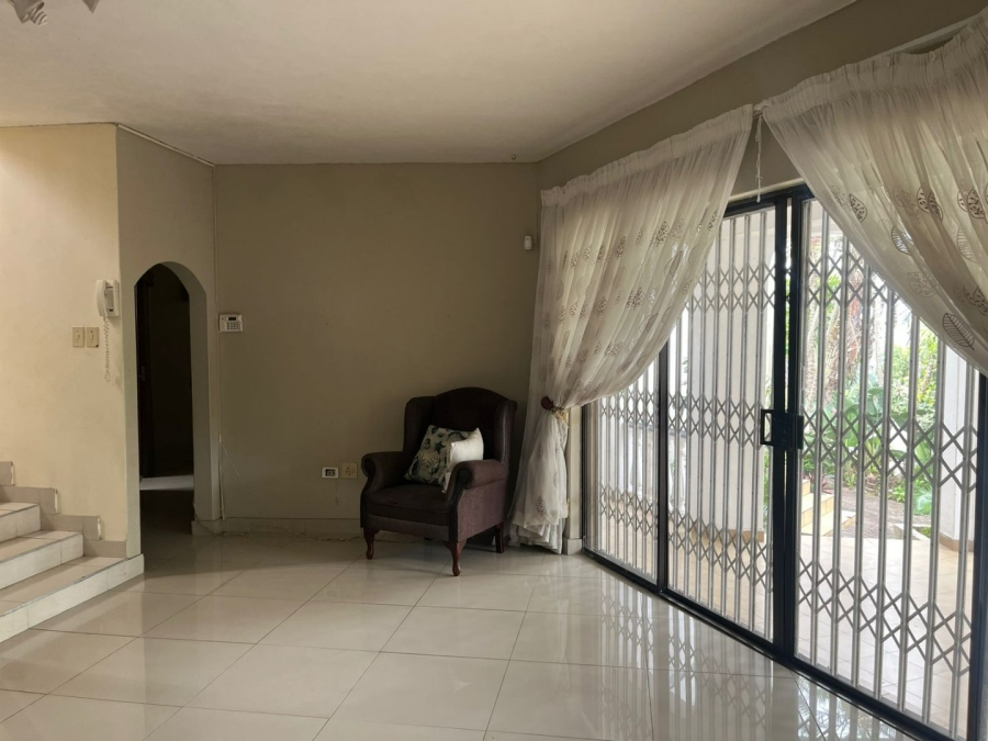 5 Bedroom Property for Sale in Reservoir Hills KwaZulu-Natal