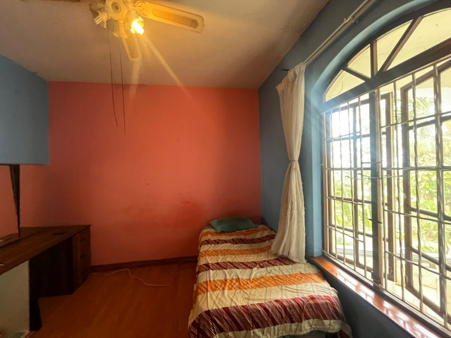 5 Bedroom Property for Sale in Reservoir Hills KwaZulu-Natal