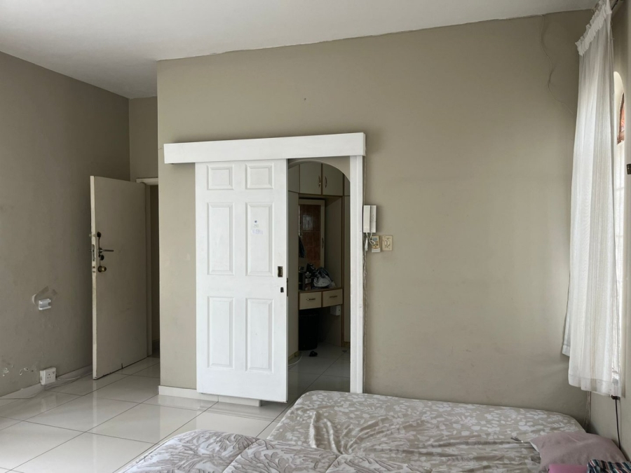 5 Bedroom Property for Sale in Reservoir Hills KwaZulu-Natal