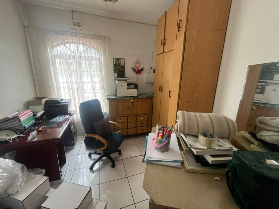 5 Bedroom Property for Sale in Reservoir Hills KwaZulu-Natal