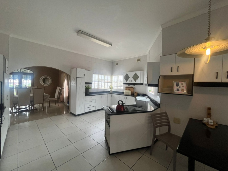 5 Bedroom Property for Sale in Reservoir Hills KwaZulu-Natal