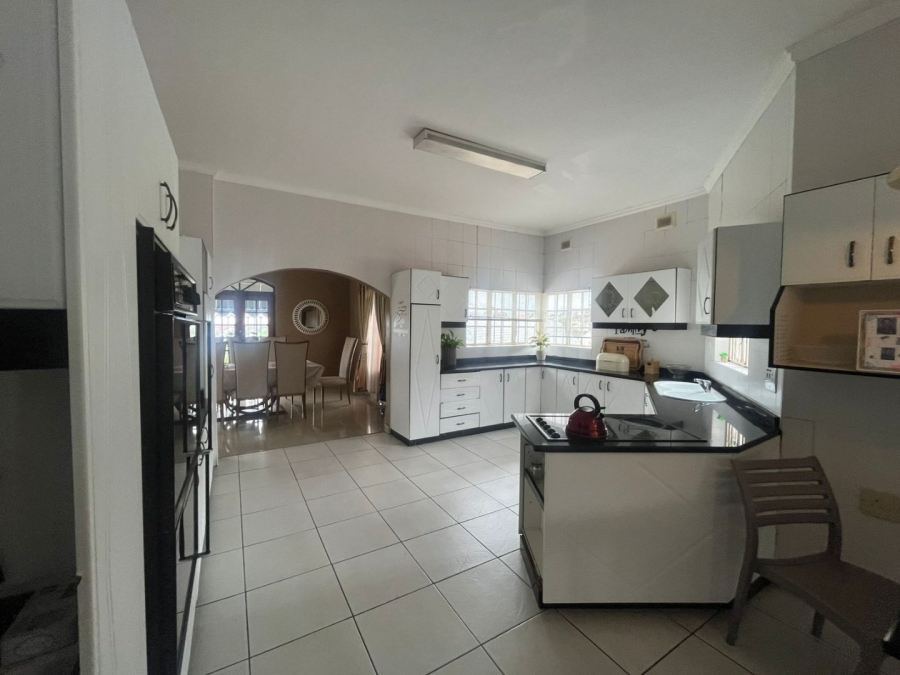 5 Bedroom Property for Sale in Reservoir Hills KwaZulu-Natal