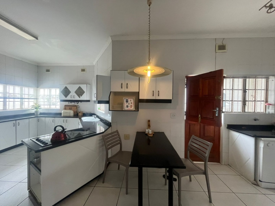 5 Bedroom Property for Sale in Reservoir Hills KwaZulu-Natal