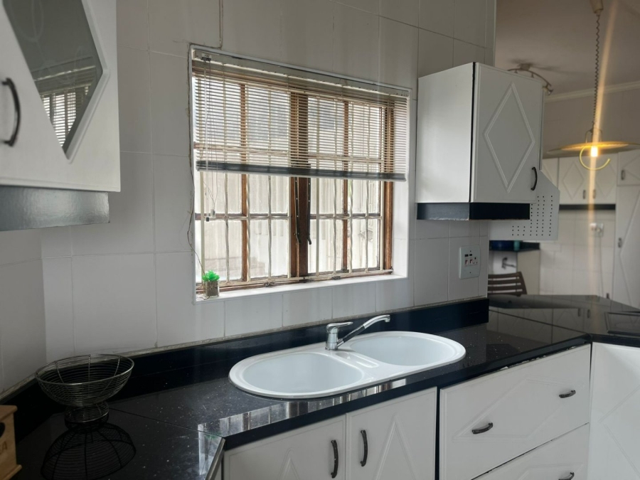 5 Bedroom Property for Sale in Reservoir Hills KwaZulu-Natal