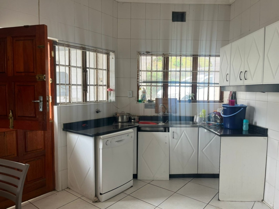 5 Bedroom Property for Sale in Reservoir Hills KwaZulu-Natal
