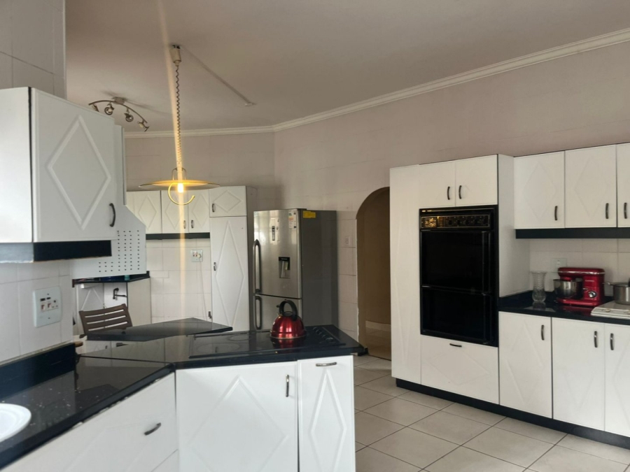 5 Bedroom Property for Sale in Reservoir Hills KwaZulu-Natal