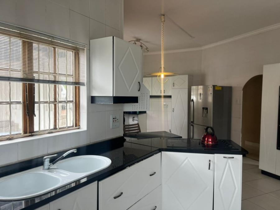 5 Bedroom Property for Sale in Reservoir Hills KwaZulu-Natal