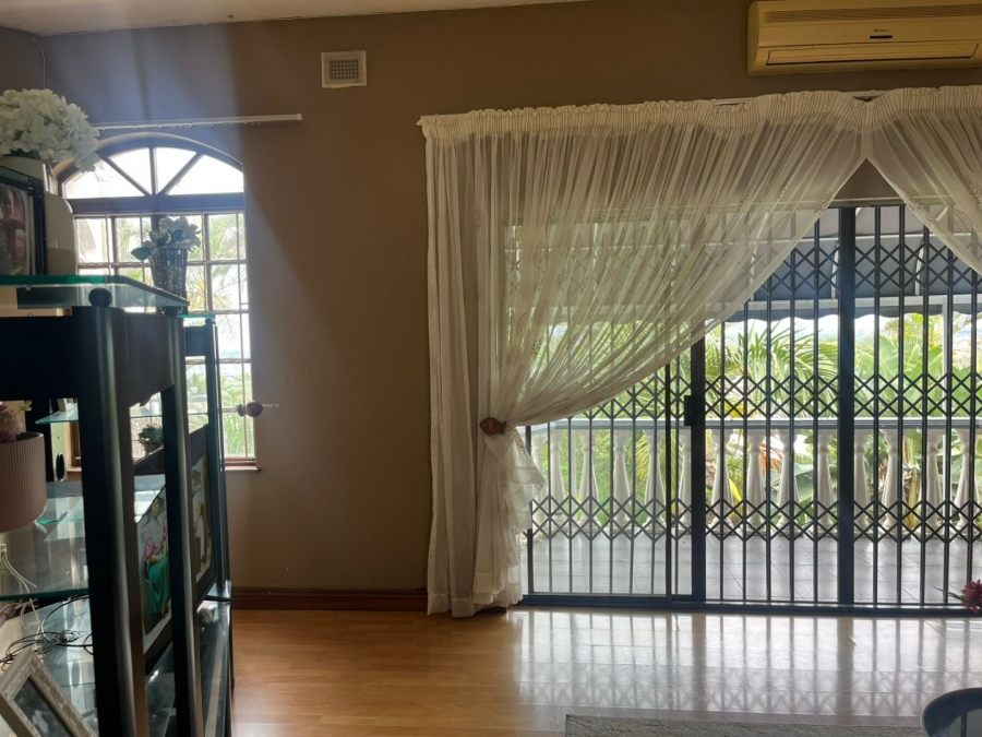 5 Bedroom Property for Sale in Reservoir Hills KwaZulu-Natal