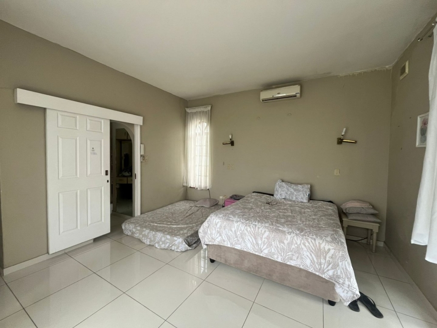 5 Bedroom Property for Sale in Reservoir Hills KwaZulu-Natal