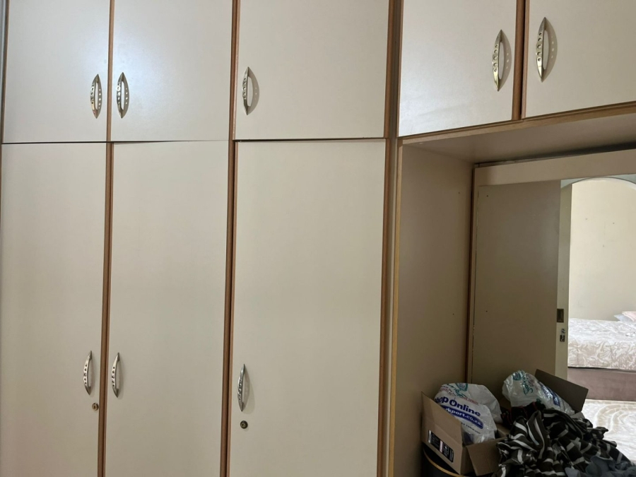 5 Bedroom Property for Sale in Reservoir Hills KwaZulu-Natal