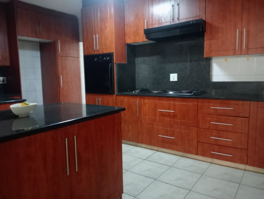 3 Bedroom Property for Sale in Chiltern Hills KwaZulu-Natal