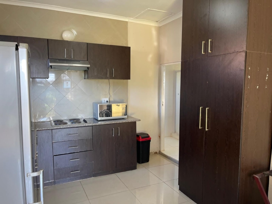 To Let 1 Bedroom Property for Rent in Bluff KwaZulu-Natal