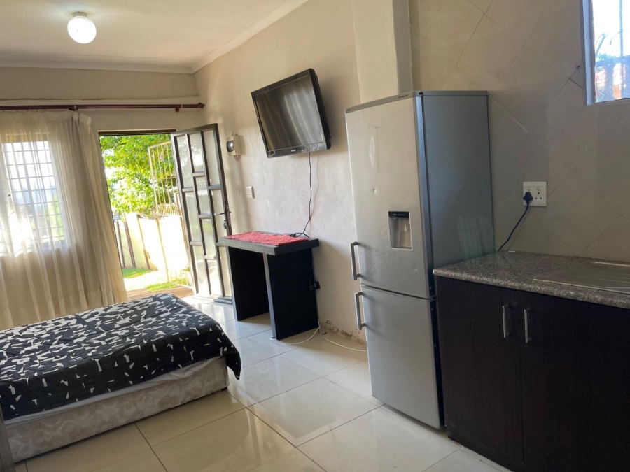 To Let 1 Bedroom Property for Rent in Bluff KwaZulu-Natal