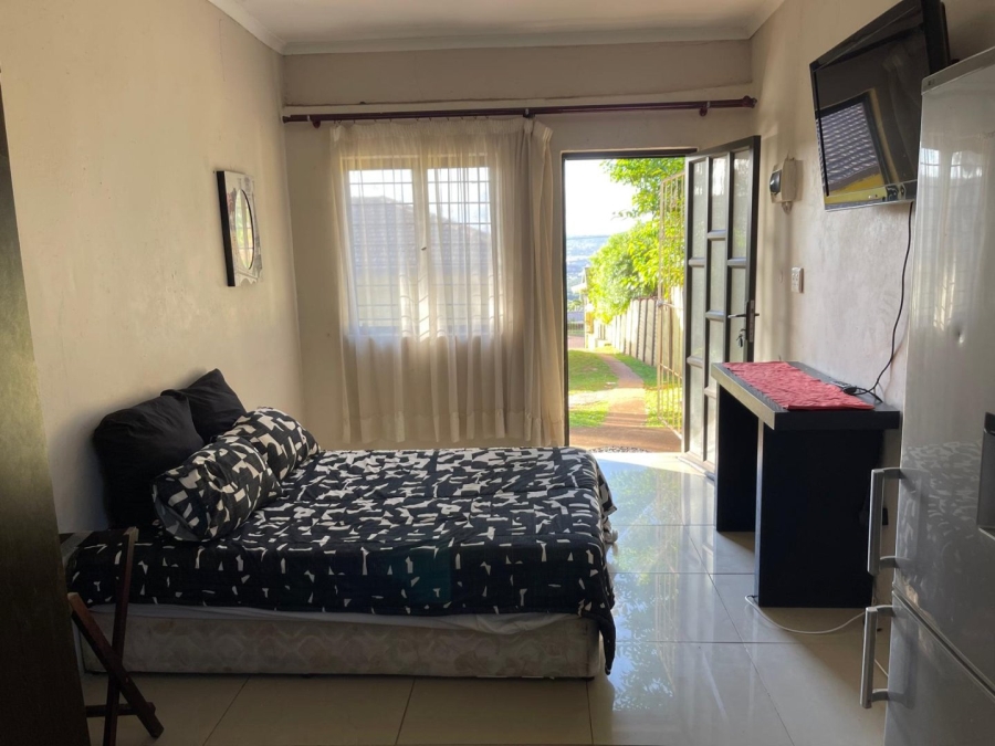 To Let 1 Bedroom Property for Rent in Bluff KwaZulu-Natal