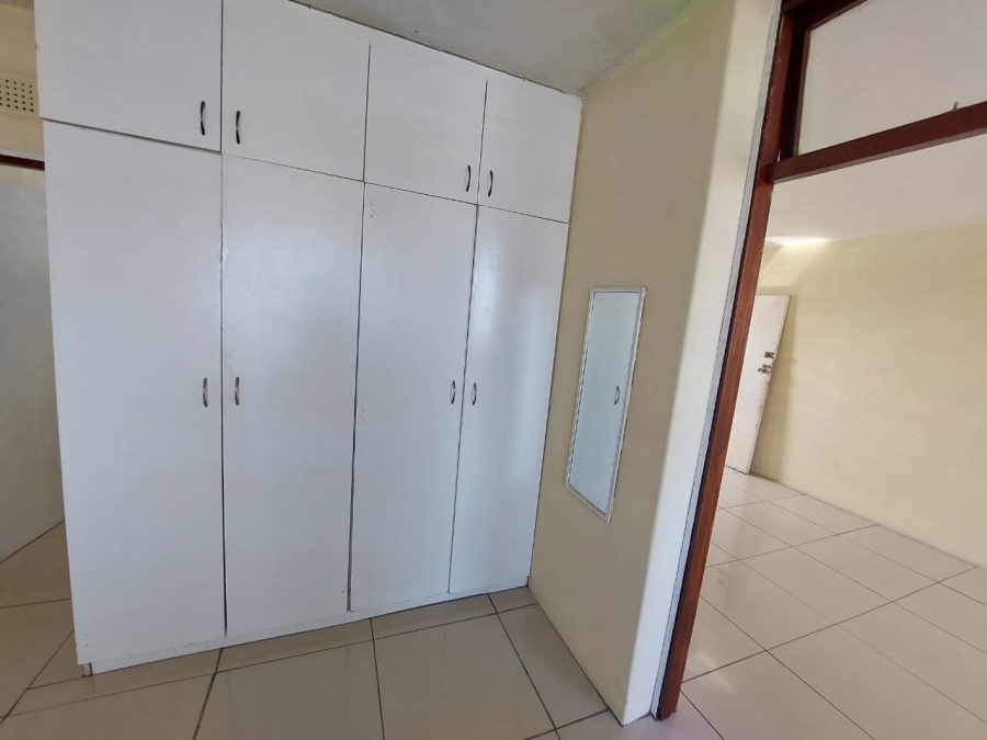 To Let 2 Bedroom Property for Rent in Point KwaZulu-Natal