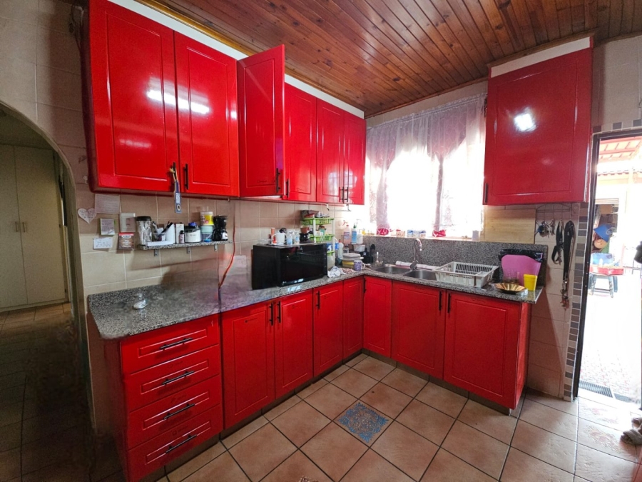 3 Bedroom Property for Sale in Sunset View KwaZulu-Natal