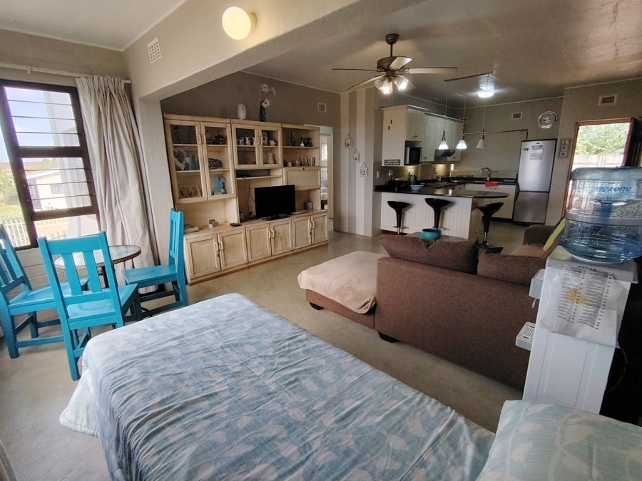 2 Bedroom Property for Sale in St Michaels On Sea KwaZulu-Natal