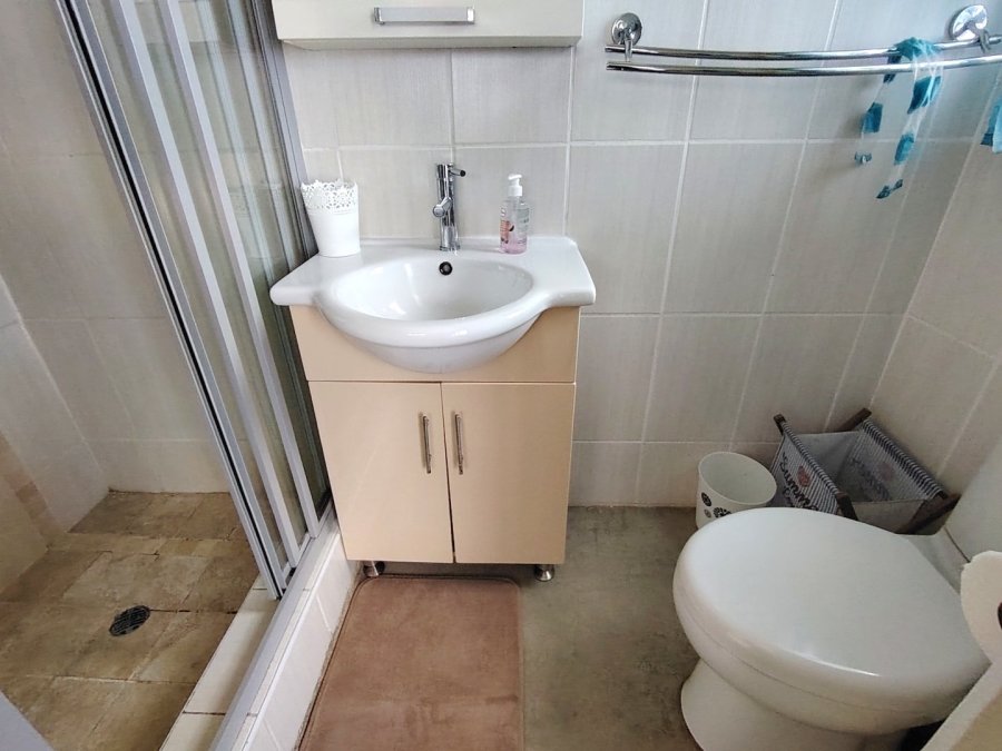 2 Bedroom Property for Sale in St Michaels On Sea KwaZulu-Natal