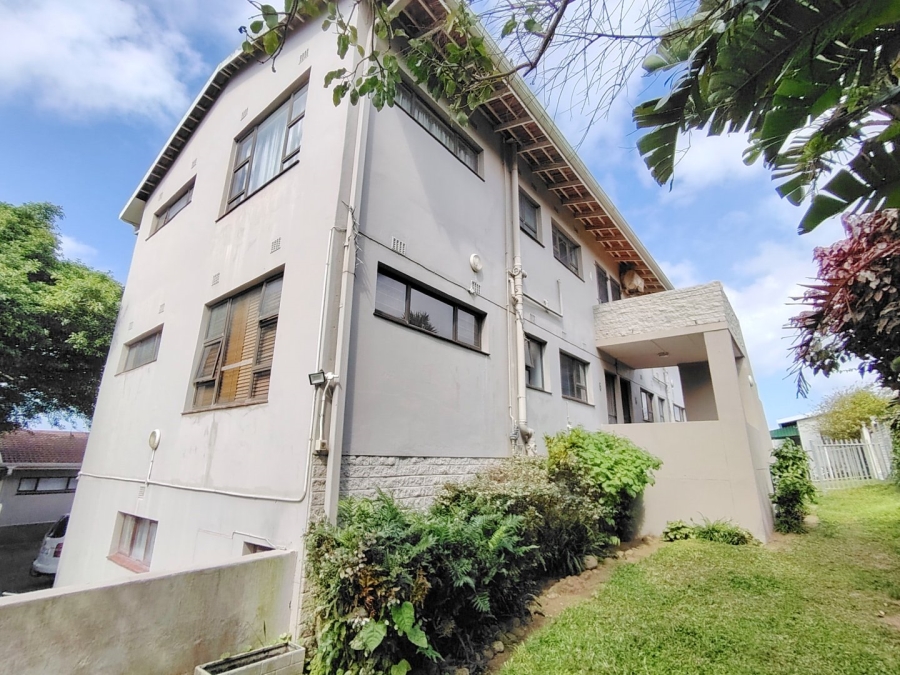 2 Bedroom Property for Sale in St Michaels On Sea KwaZulu-Natal