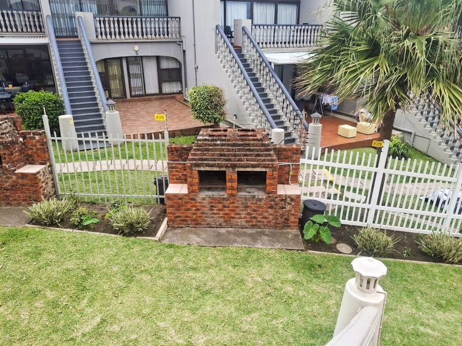 3 Bedroom Property for Sale in Uvongo Beach KwaZulu-Natal