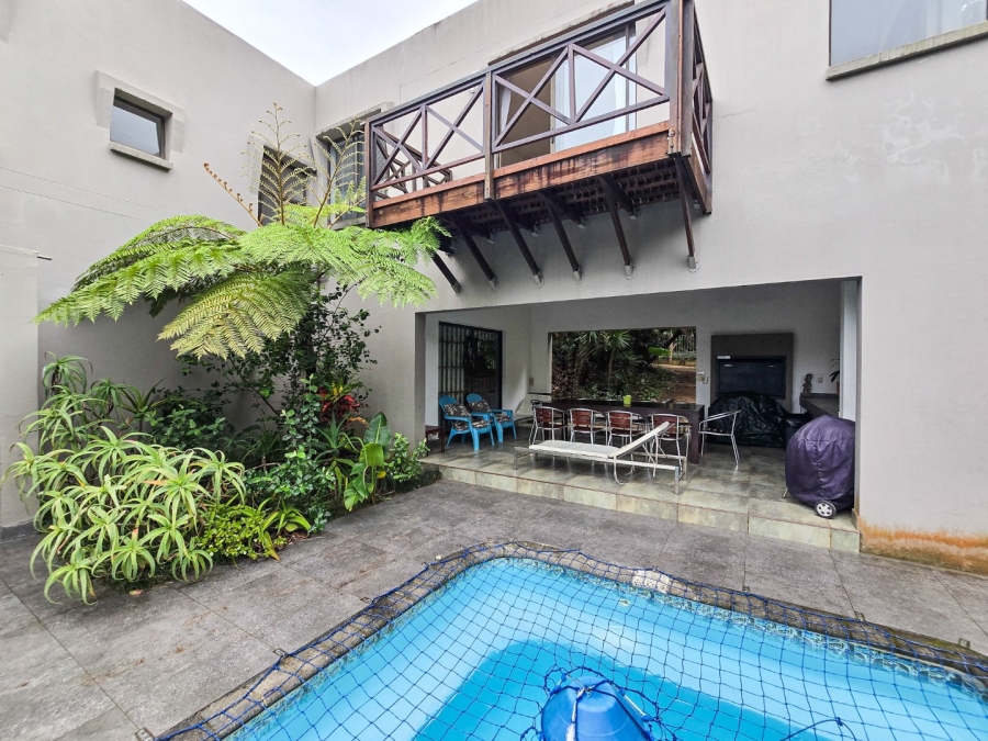 4 Bedroom Property for Sale in Leisure Bay KwaZulu-Natal