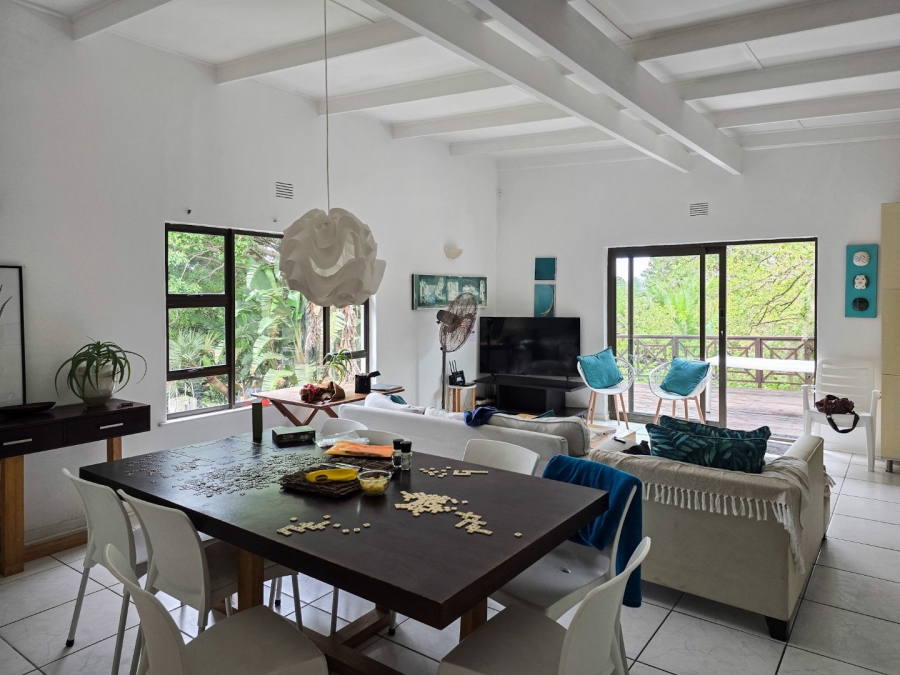 4 Bedroom Property for Sale in Leisure Bay KwaZulu-Natal