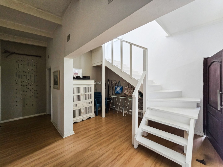 4 Bedroom Property for Sale in Leisure Bay KwaZulu-Natal