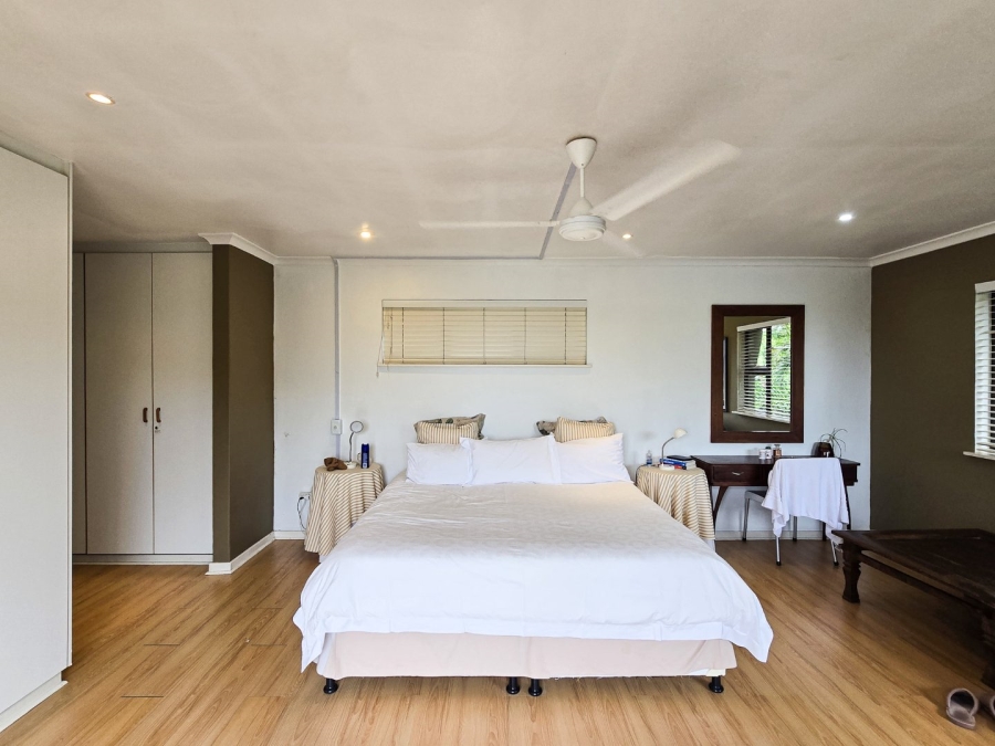 4 Bedroom Property for Sale in Leisure Bay KwaZulu-Natal