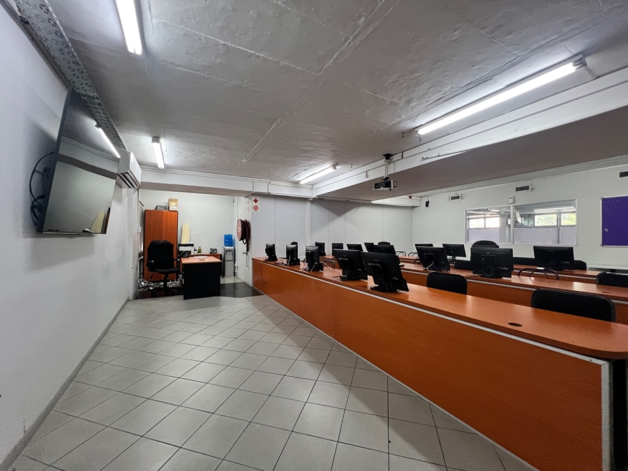 To Let commercial Property for Rent in Pinetown KwaZulu-Natal