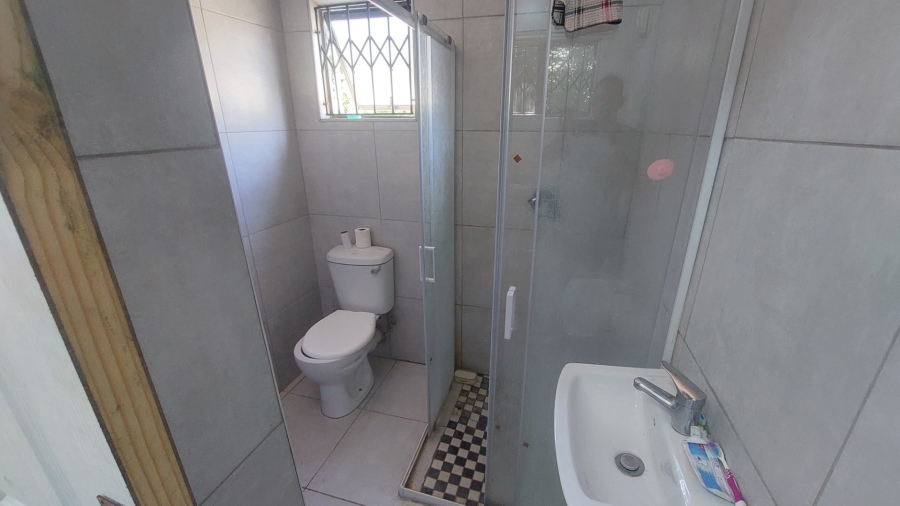 To Let 1 Bedroom Property for Rent in Glenmore KwaZulu-Natal