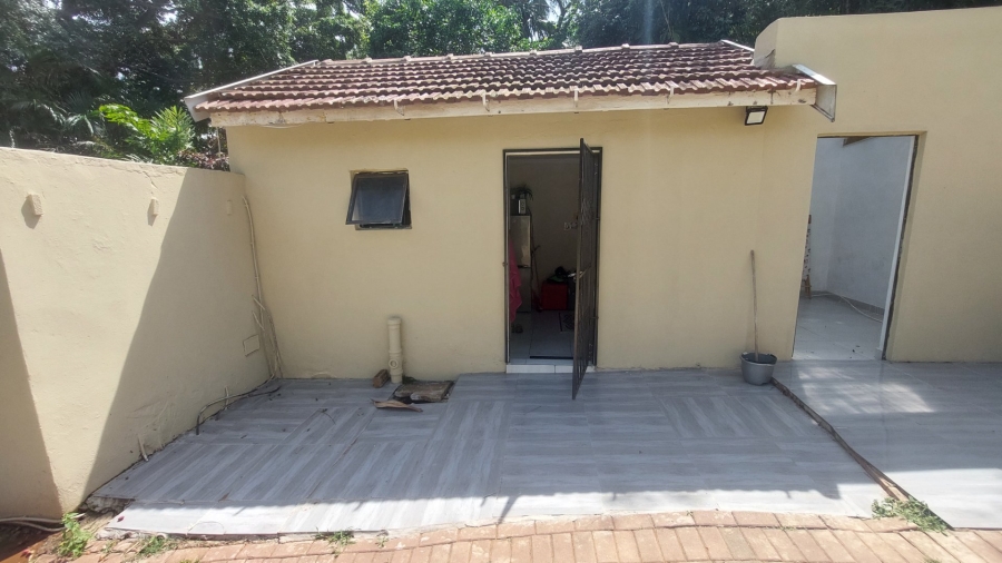 To Let 1 Bedroom Property for Rent in Glenmore KwaZulu-Natal