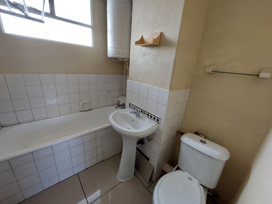 2 Bedroom Property for Sale in Point KwaZulu-Natal